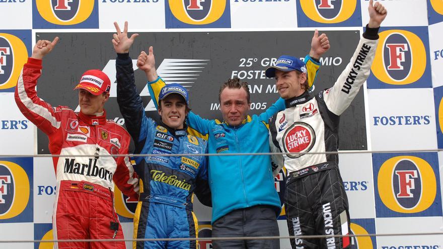 El jefe de Ferrari confirma que Schumacher hizo trampas en el duelo con Alonso