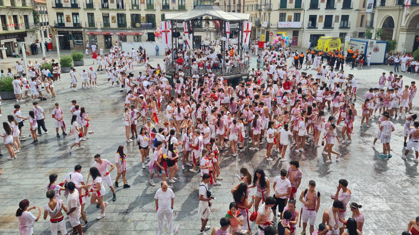 Fotos del cohete de las fiestas de Tudela 2025