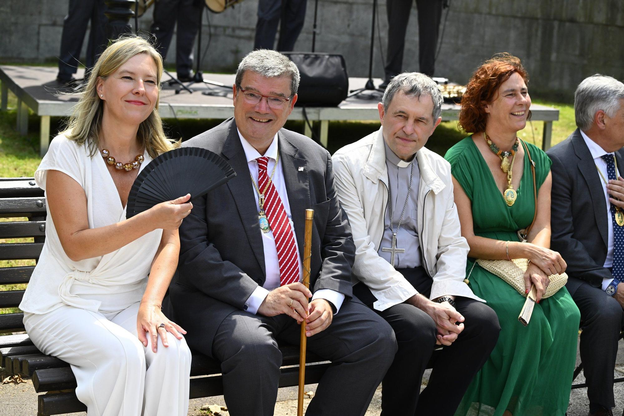 En imágenes: miles de files abarrotan Begoña para honrar a la Amatxu