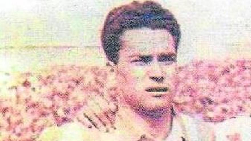 Juan José Mencía Angulo, con la equipación colchonera.