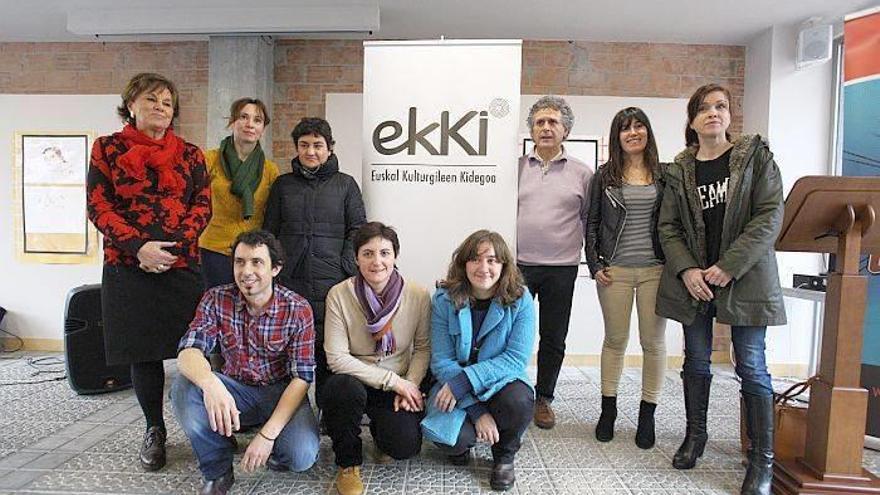 Los promotores de EkKi presentaron la asociación arropados por el Gobierno vasco y las diputaciones de Bizkaia y Gipuzkoa.