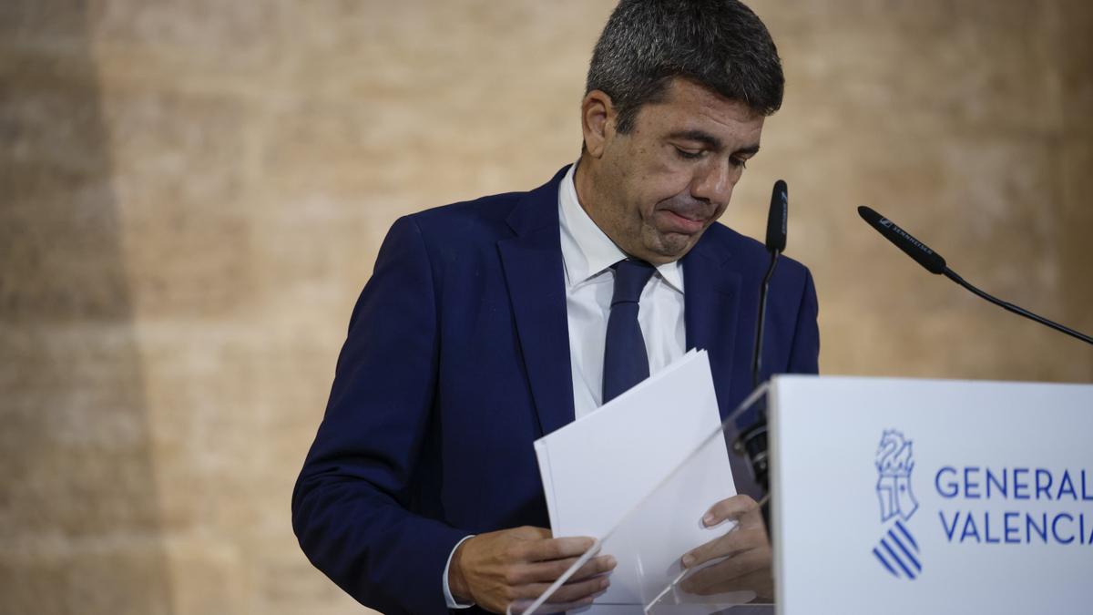 Mazón apela a la &quot;responsabilidad&quot; de la mayoría parlamentaria tras su salida de la Generalitat.