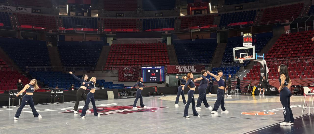 En imágenes: Una jornada con el Dancing Team Baskonia