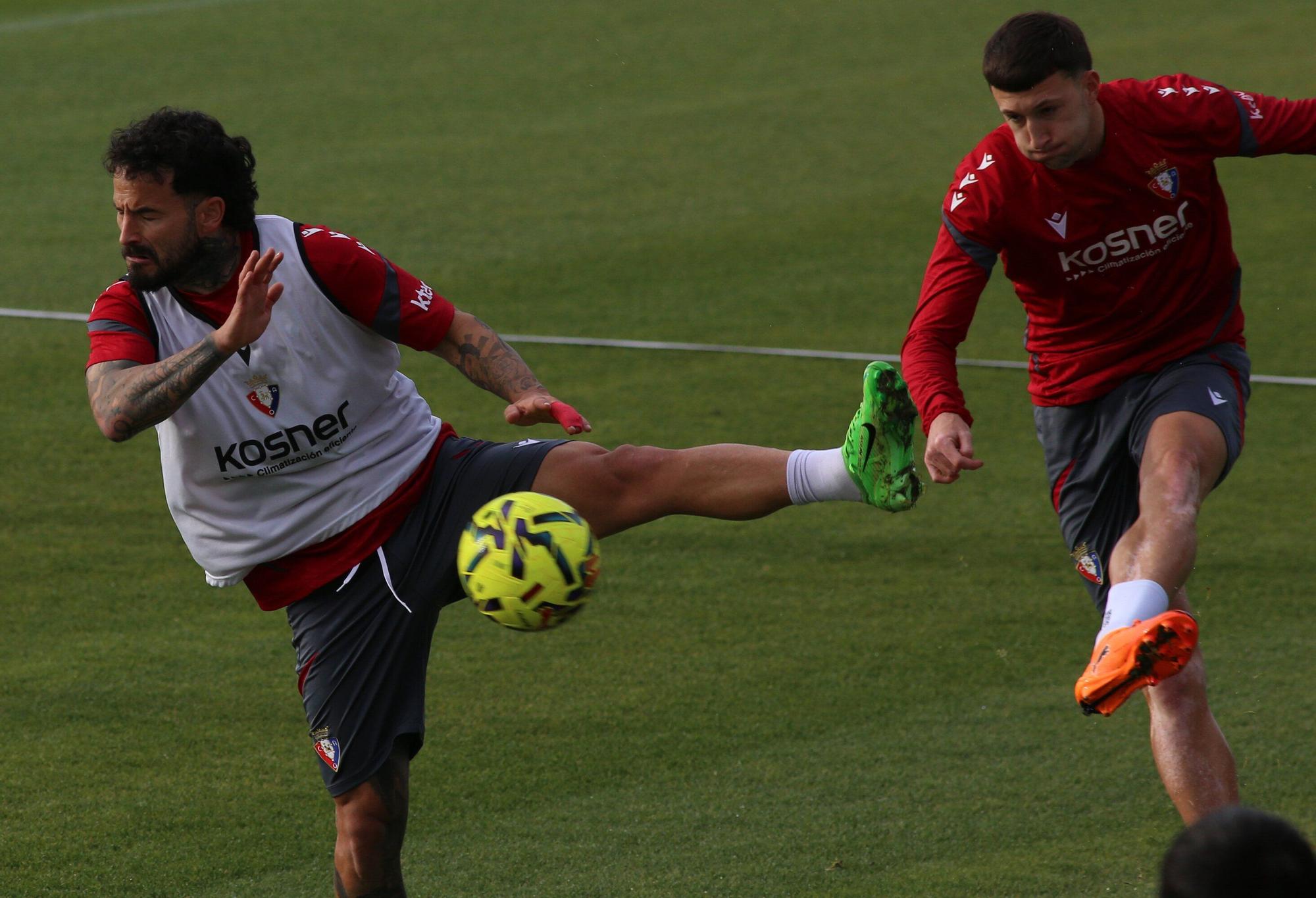 Fotos del entrenamiento en Tajonar en la víspera del Osasuna - Levante