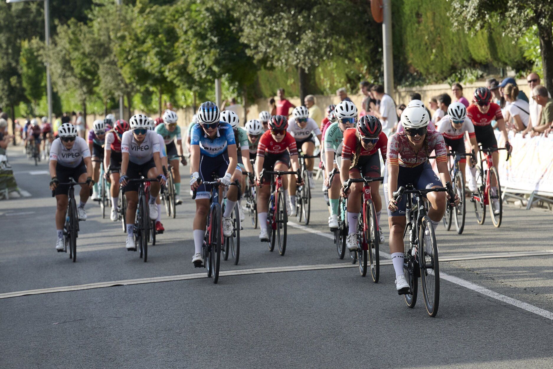 Irati Aranguren conquista la Vuelta Ciclista a Pamplona