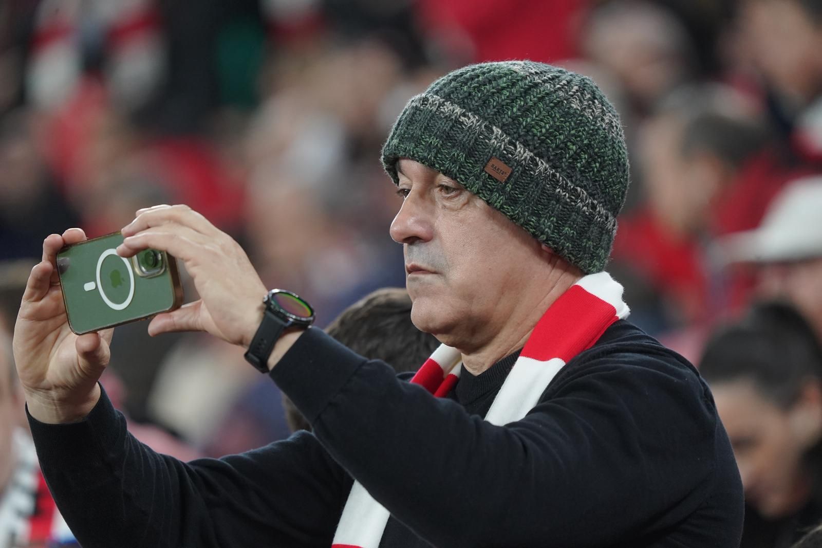 En imágenes: ¿Has asistido al Athletic-PSG en San Mamés? Búscate