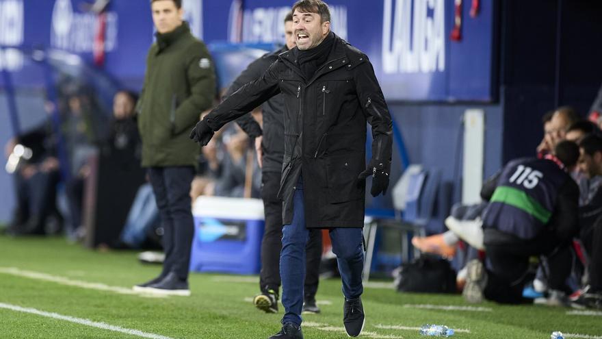 Coudet: “El partido hizo un clic desde que erramos la ocasión más clara”