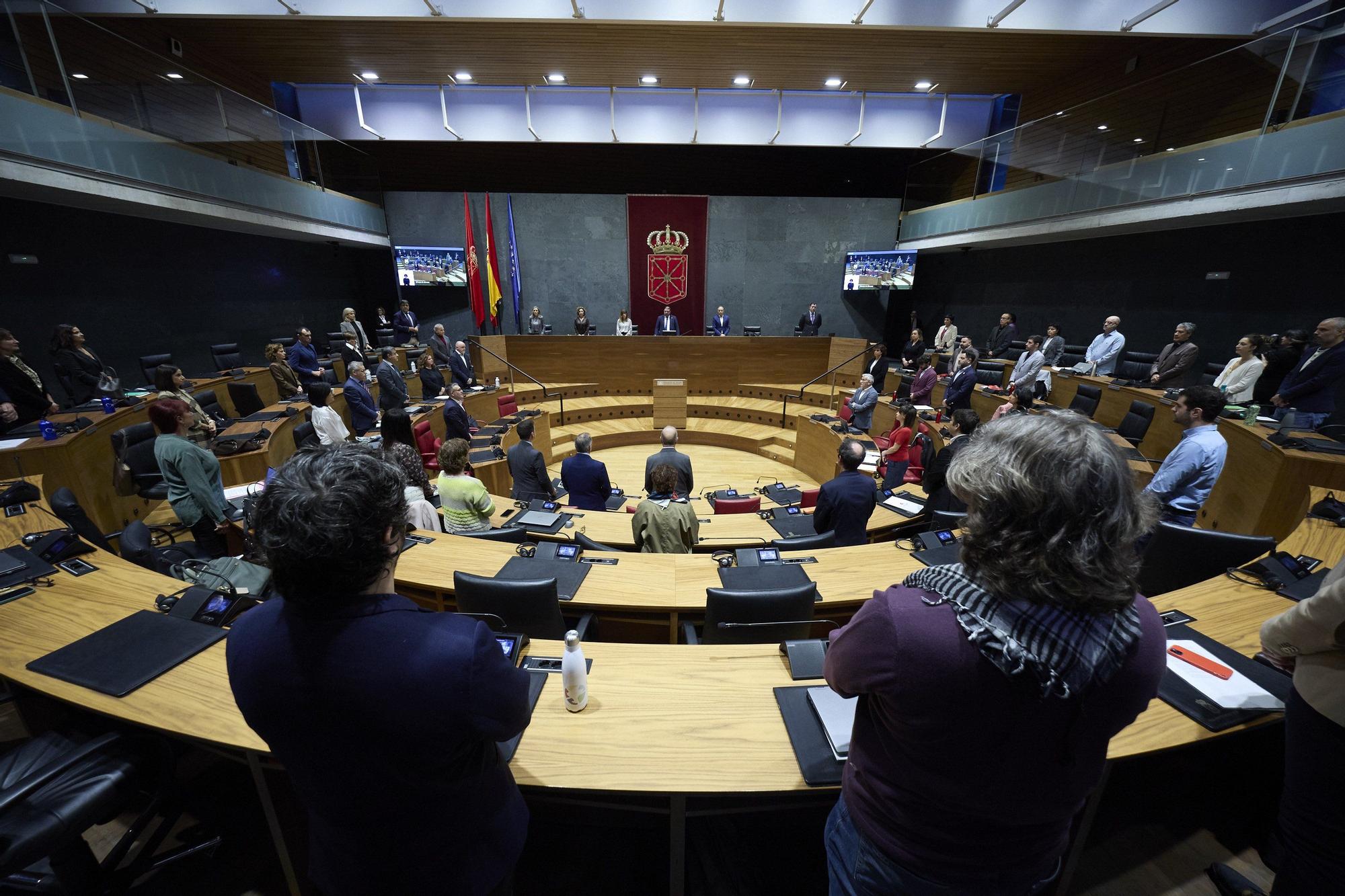 Fotos del pleno del Parlamento de Navarra (jueves 23 de octubre de 2025)