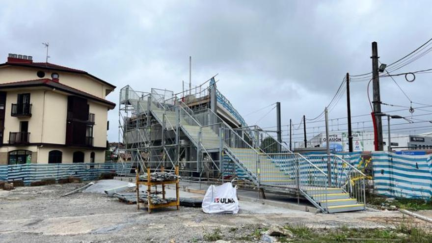 Foto del paso provisional instalado durante las obras de sustitución del puente Tellería. Foto del paso provisional instalado durante las obras de sustitución del puente Tellería.