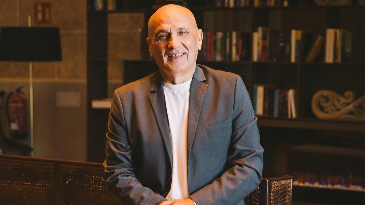 José Luis Polo, Socio fundador y director de Okados