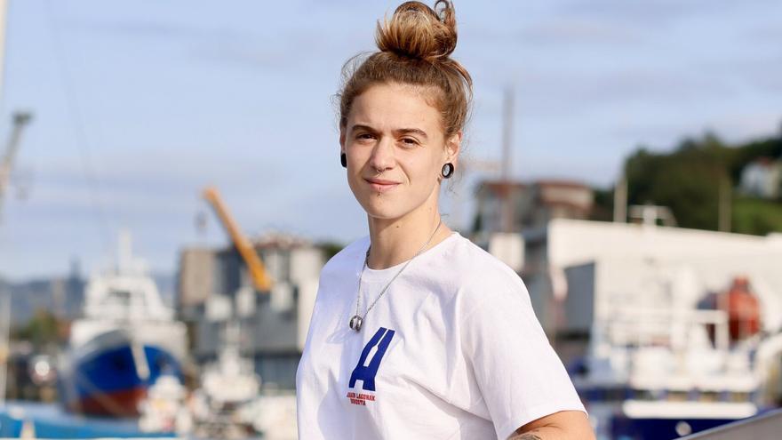 Xubane Uribarrena, remera de Donostia Arraun Lagunak: “Aún hay que pelear y ganarse la Bandera de la Concha”