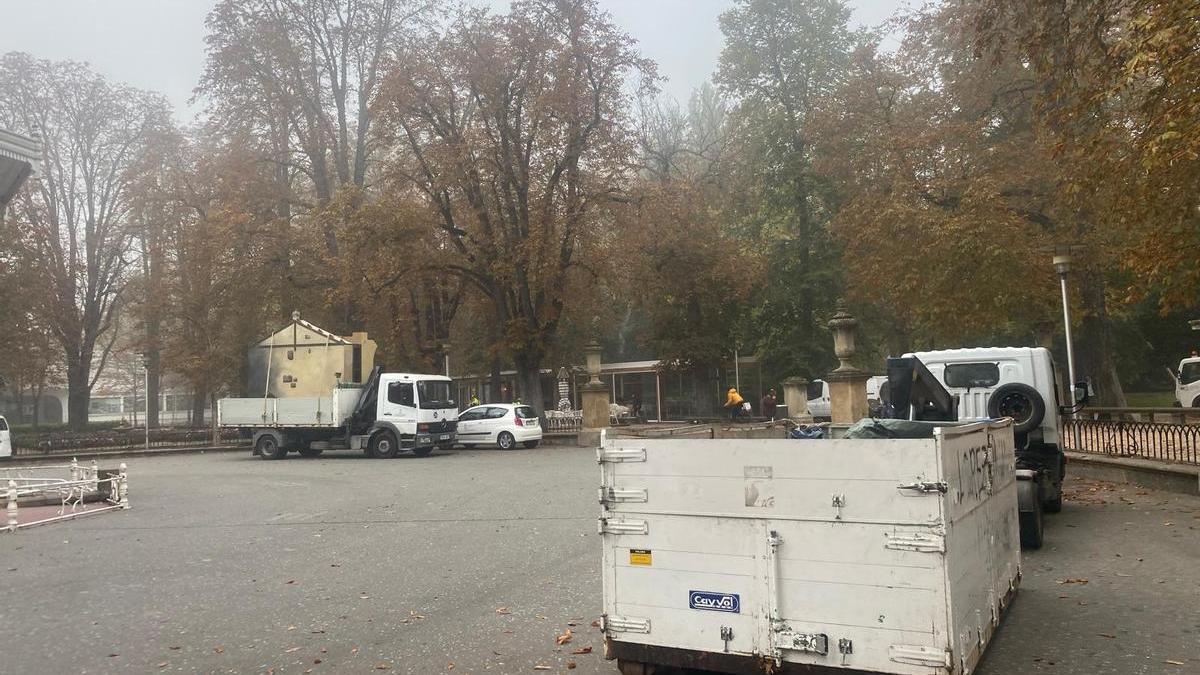 La Florida comienza su transformación en Belén navideño