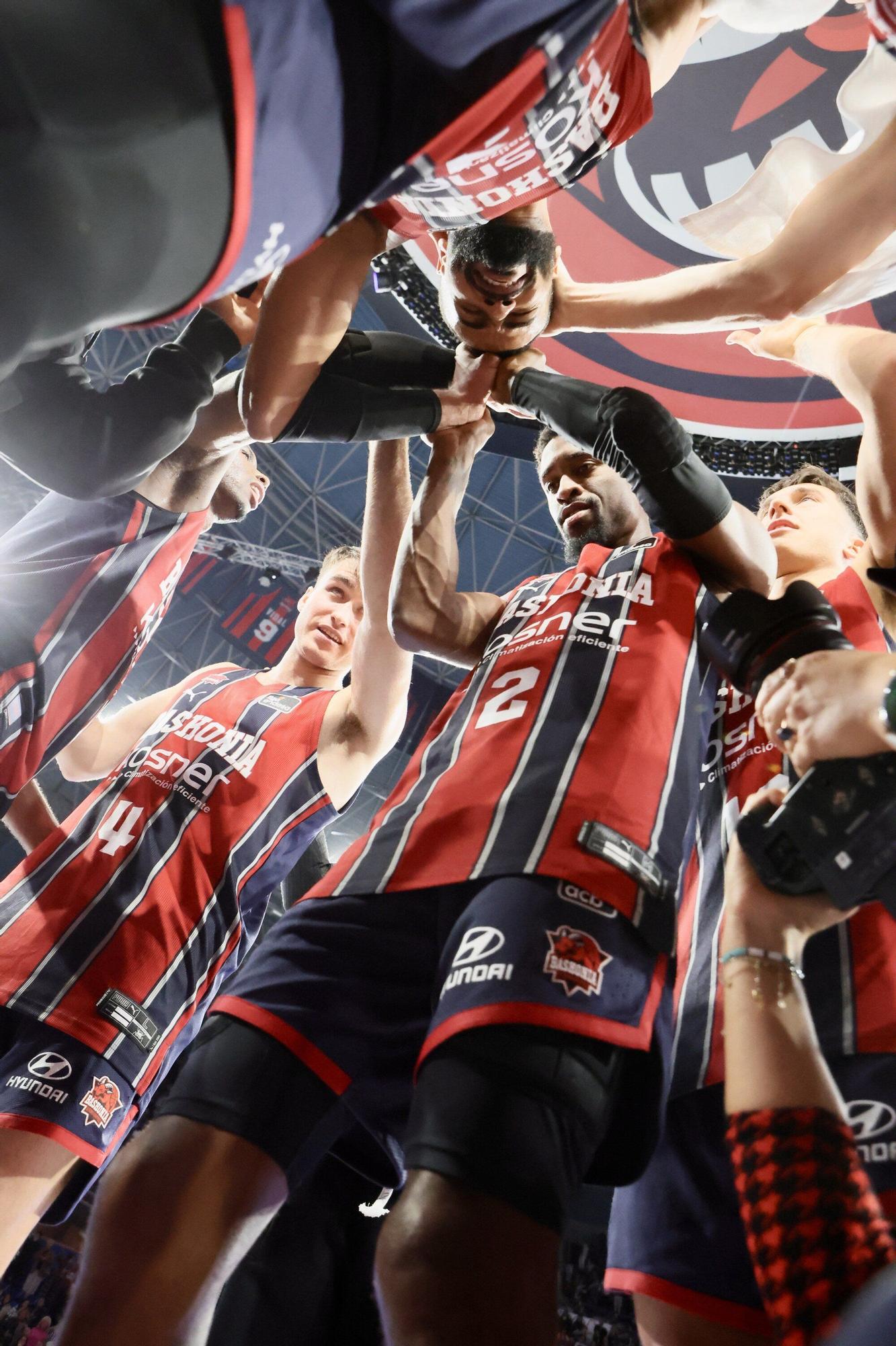 Todas las imágenes del Baskonia - La Laguna Tenerife (89-79)