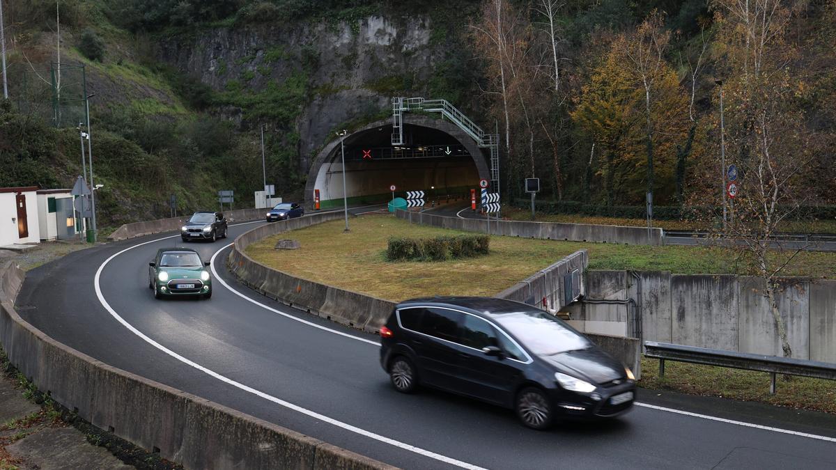Acceso de Deusto a los túneles de Artxanda.