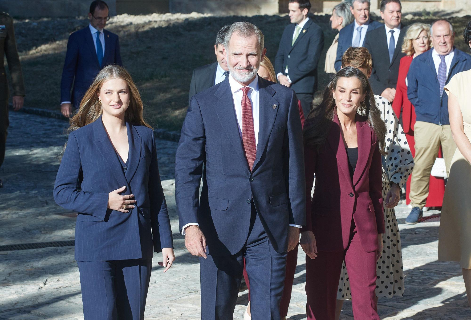 Visita de los Reyes y la princesa Leonor al monasterio de Leyre