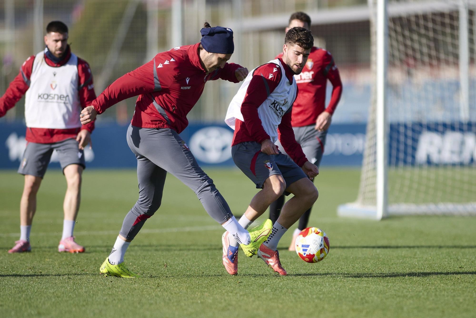 Fotos del entrenamiento de Osasuna (30 de noviembre de 2025)