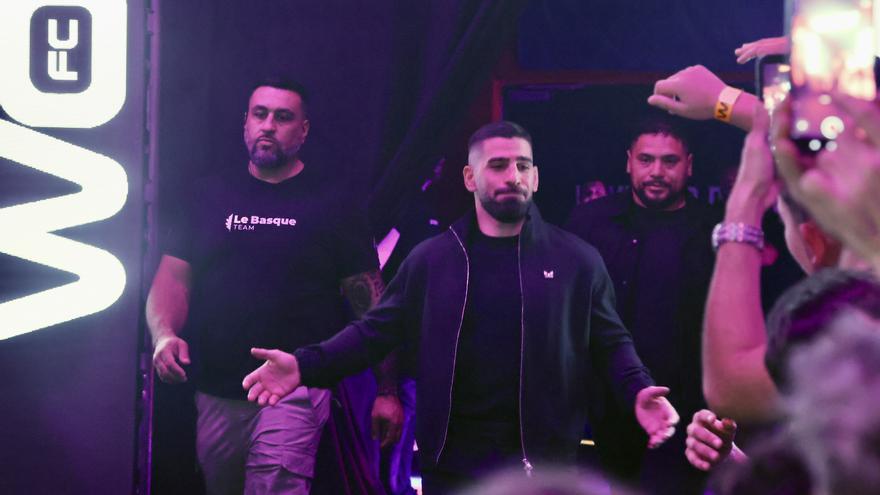 Ilia Topuria levanta pasiones en el Buesa Arena en el WOW MMA