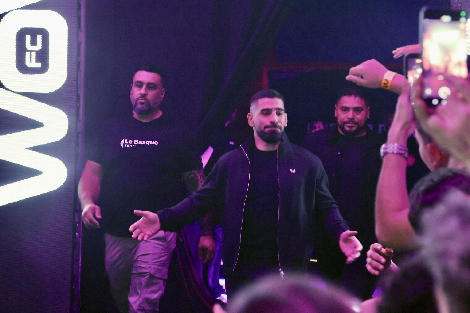 En imágenes: El Buesa se rinde al MMA con Topuria como estrella