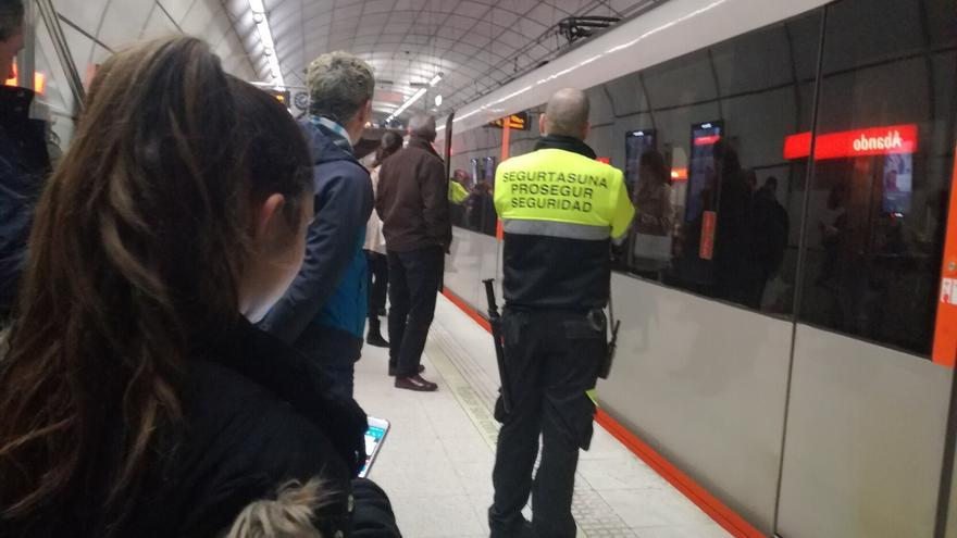 Vigilantes de Metro Bilbao denuncian inseguridad en su camino al trabajo tras la eliminación del aparcamiento en Ansio