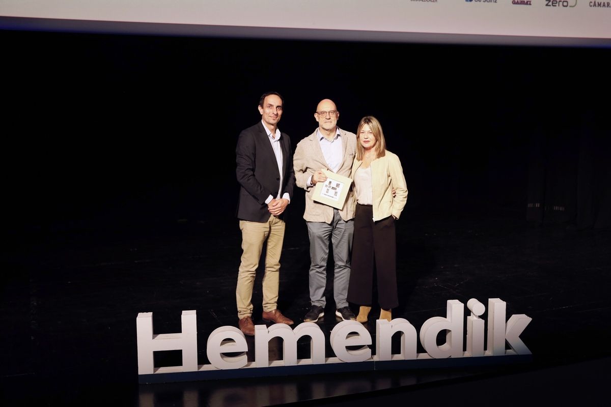 XVIII DEIA Laboral Kutxa Hemendik Sariak Eskuinaldea