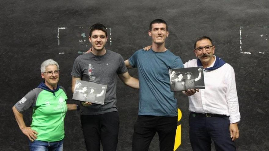 Irribarria  y Rezusta, homenajeados en Bergara