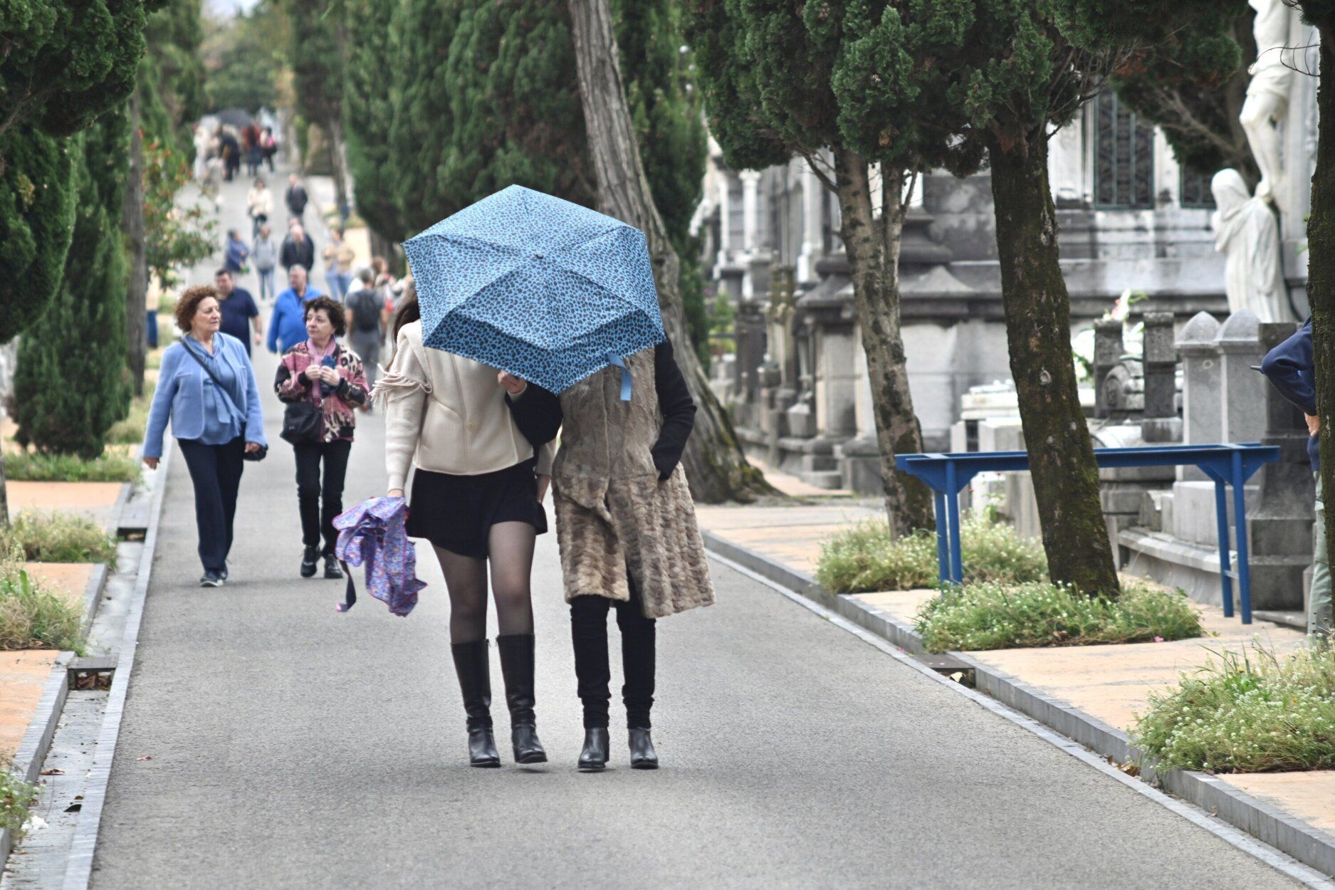 El cementerio de Donostia, punto de encuentro con el recuerdo