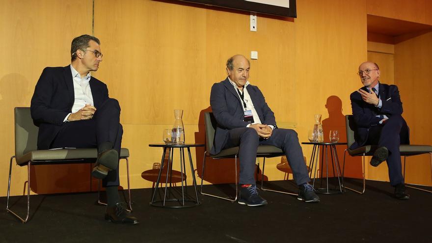 Baluarte acoge la jornada 'La Automoción, en la encrucijada'