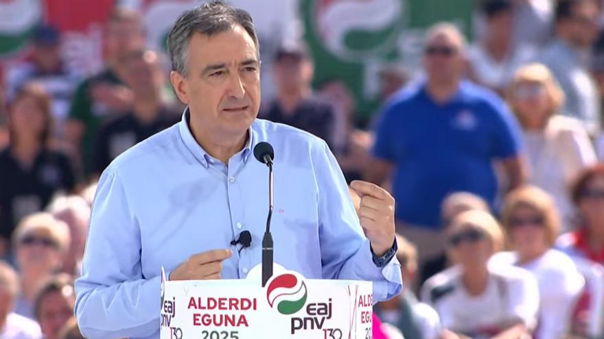 Directo | Esteban, en el Alderdi Eguna: &quot;El PNV sigue estando con la gente, con el progreso y el desarrollo, y así vamos a seguir&quot;
