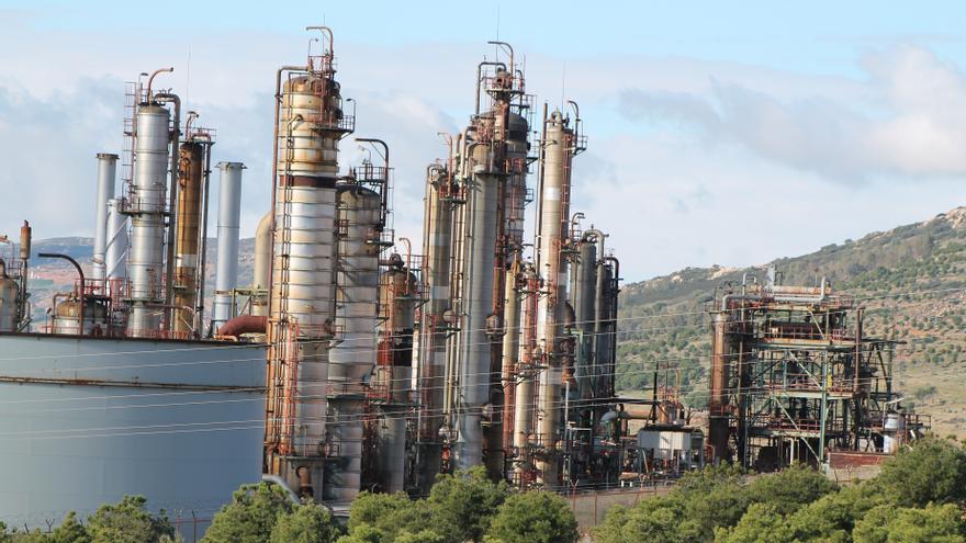 Irán concentra sus ataques de este domingo en la infraestructura petroquímica estatal del golfo Pérsico