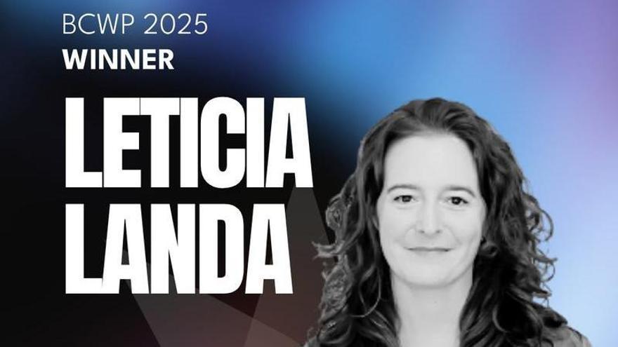 Leticia Landa, con el cartel ganador del Basque Culinary World Prize 2025