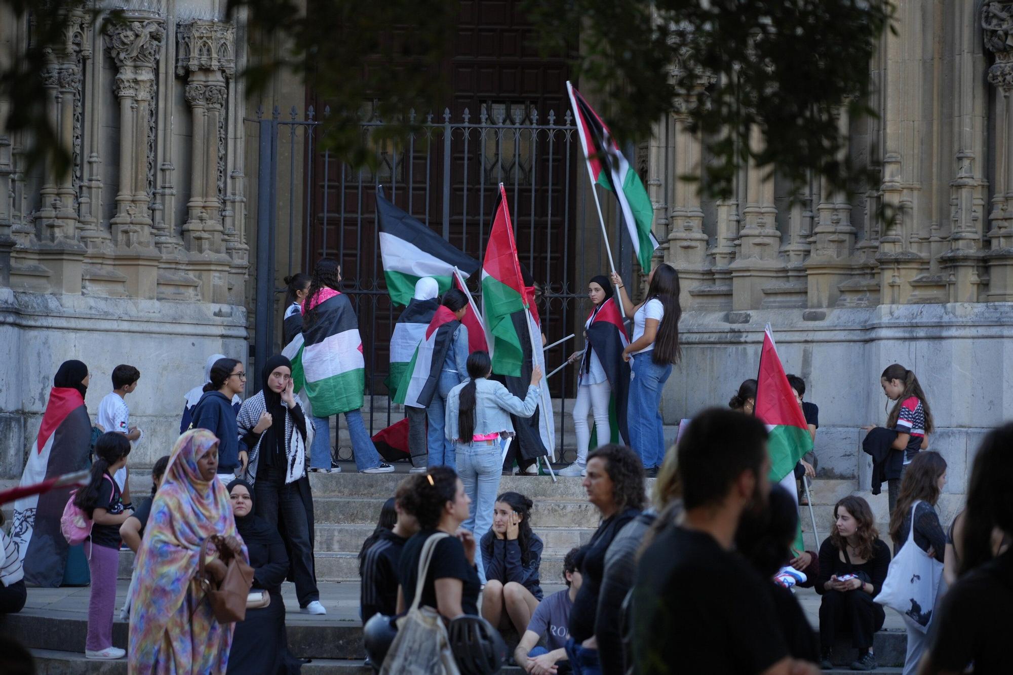 Manifestación en favor del pueblo de Gaza en Vitoria