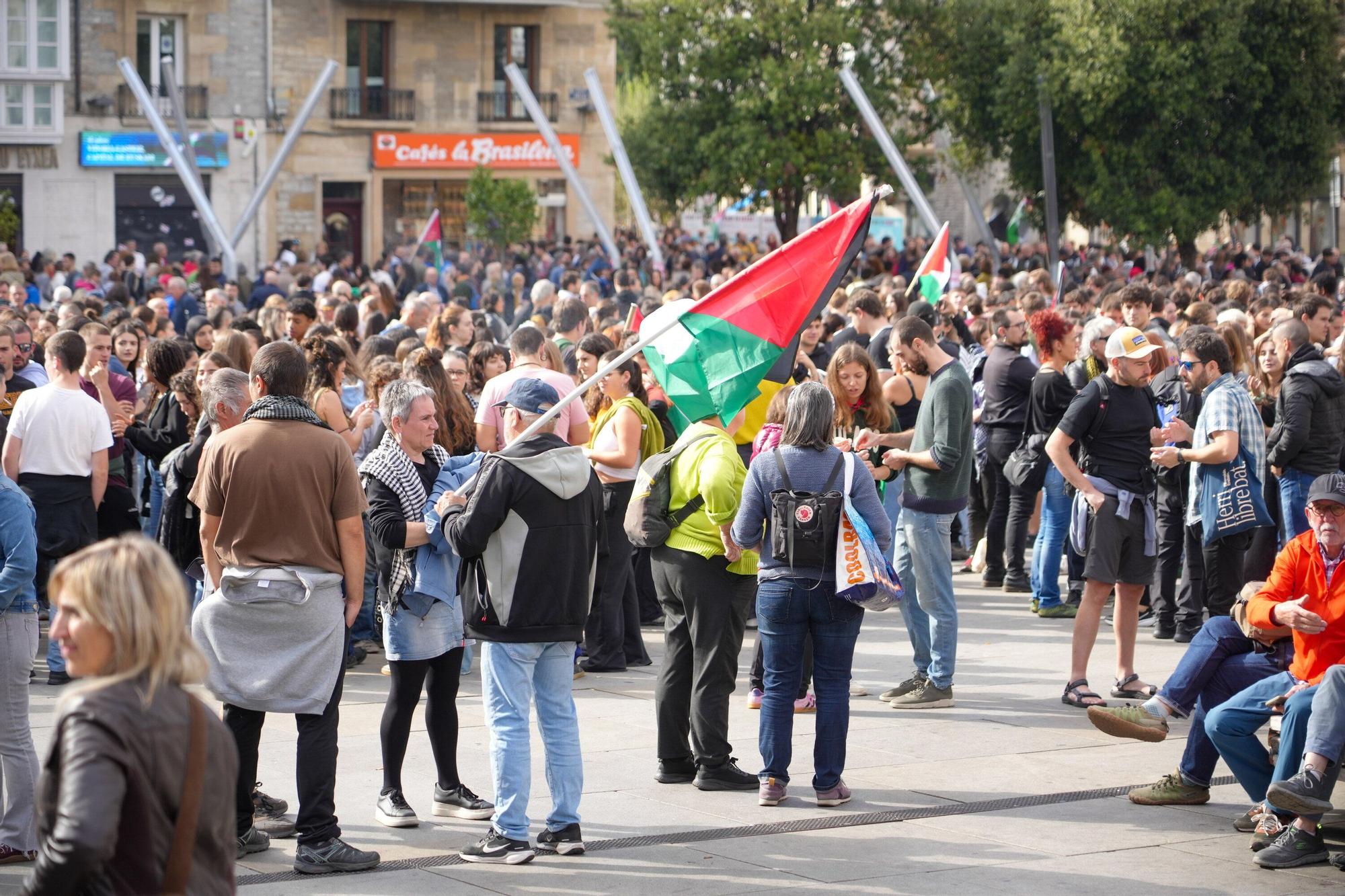 Manifestación en favor del pueblo de Gaza en Vitoria