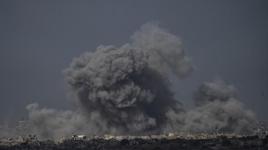 Israel reivindica la autoría de un bombardeo contra un vehículo policial en Gaza que dejó cuatro muertos