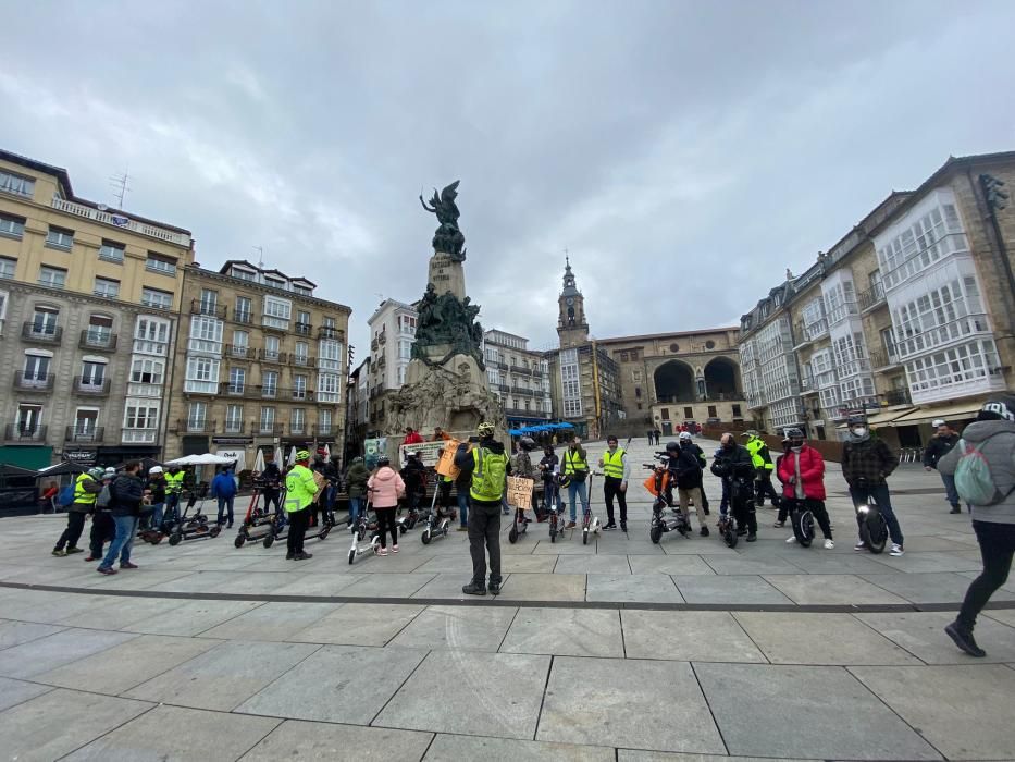 Protesta patinetes Vitoria