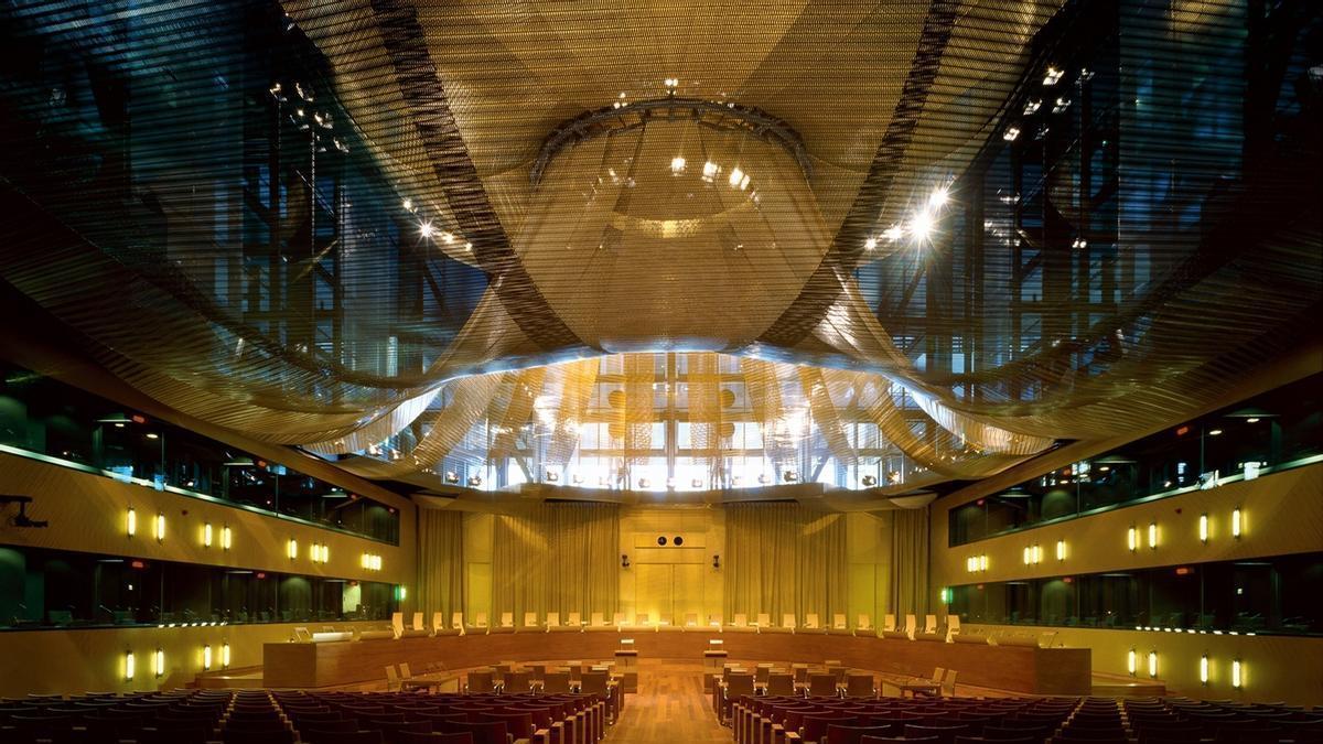 La Gran Sala de vistas del Tribunal de Justicia de la Unión Europea (TJUE), en Luxemburgo.