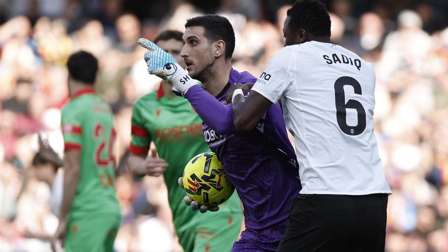 Partido 200 de Sergio Herrera en Primera, todos con Osasuna