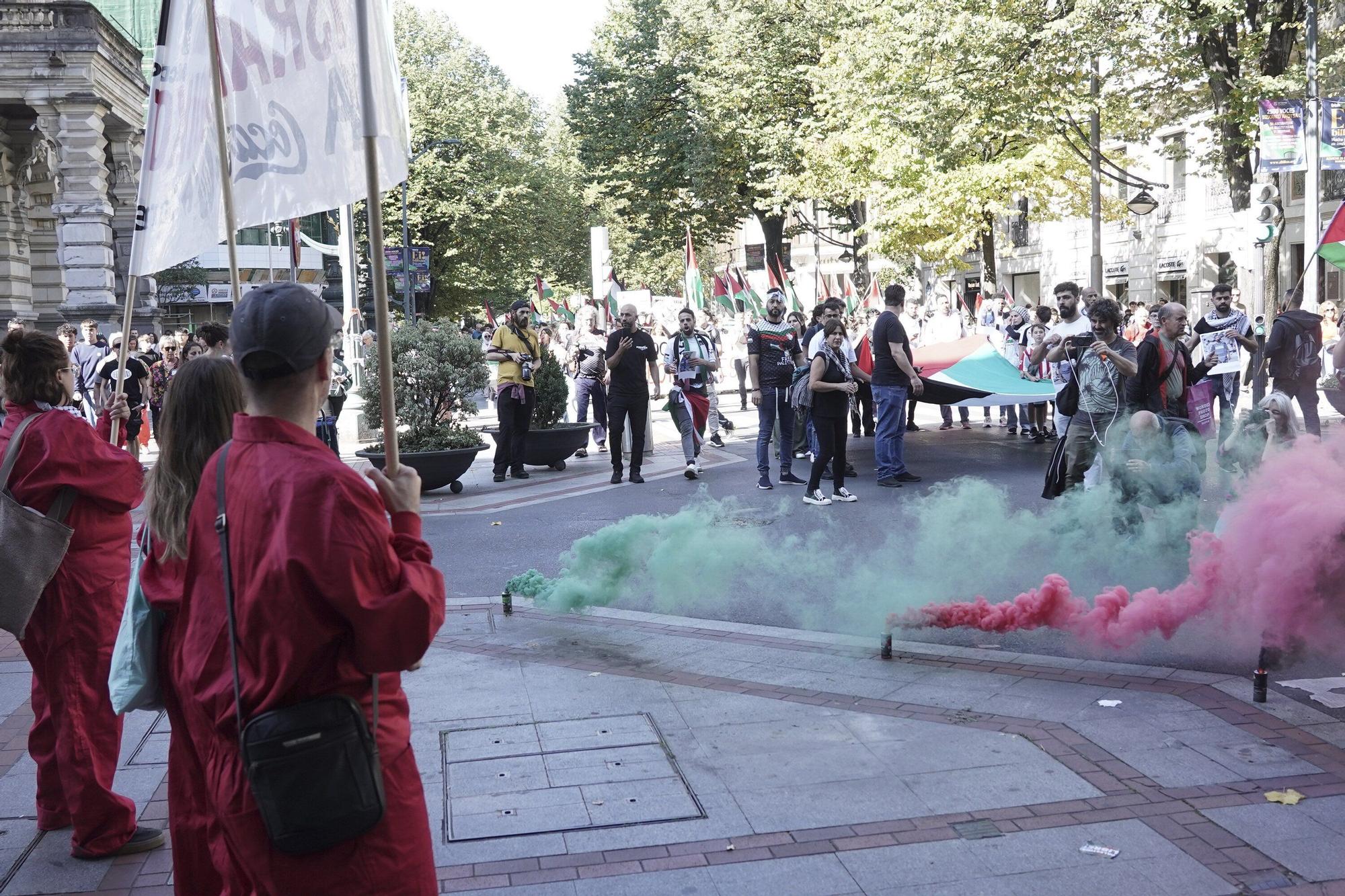 Miles de personas se manifiestan en Bilbao en apoyo al pueblo palestino