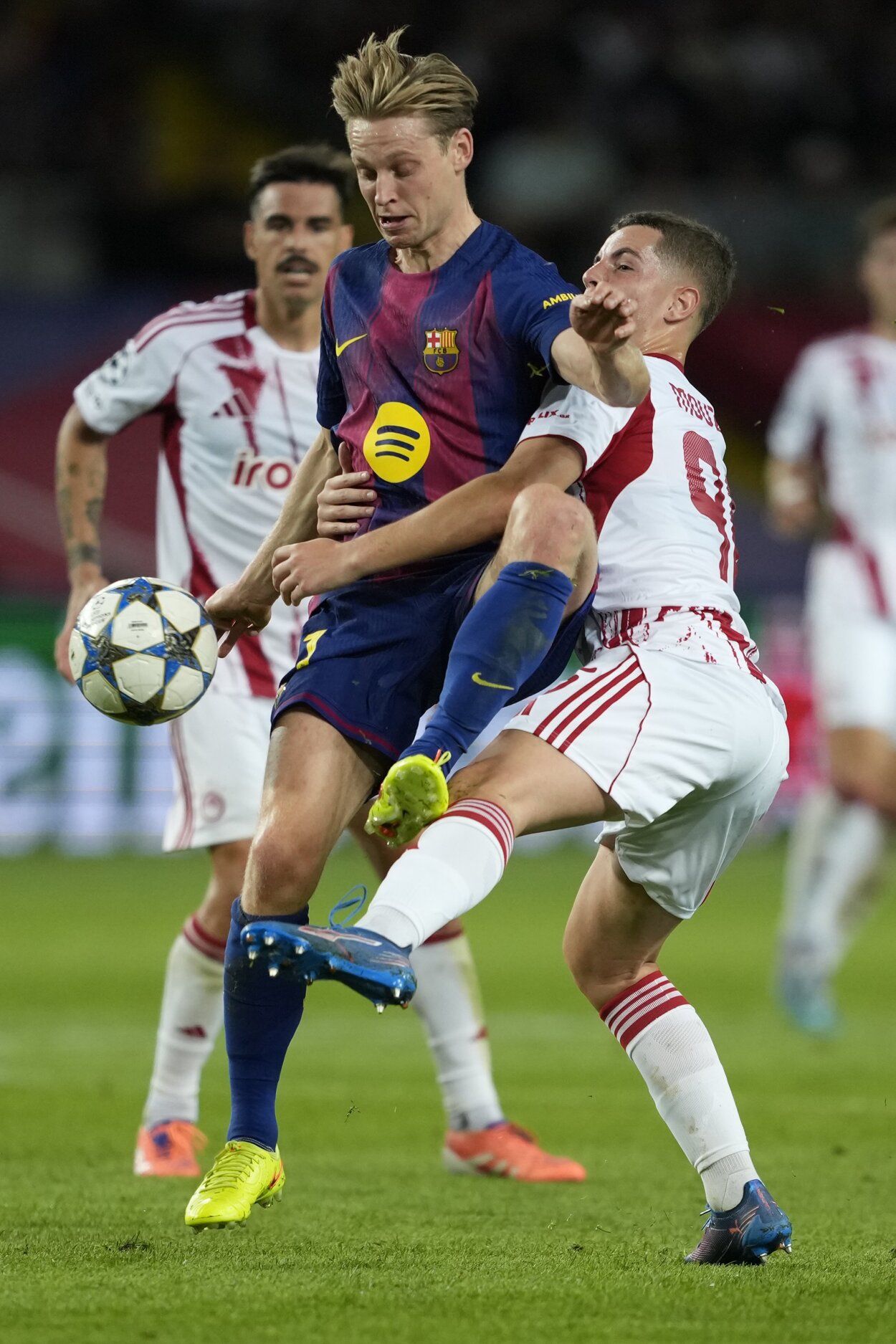Imágenes del partido del Barcelona vs Olympiacos