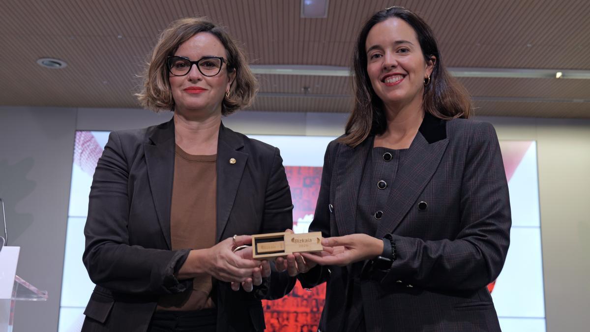 Elixabete Etxanobe e Itxaso Berrojalbiz han presentado este viernes el proyecto de presupuestos foral para 2026 Elixabete Etxanobe e Itxaso Berrojalbiz han presentado este viernes el proyecto de presupuestos foral para 2026