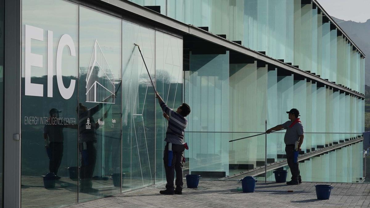 Inauguración del EIC, el parque Tecnológico de Abanto.