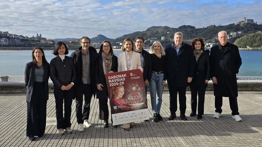 Participantes en la presentación de la Campaña de Navidad de Donostia