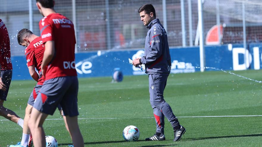 Fotos del entrenamiento de Osasuna (jueves 16 de abril de 2026)