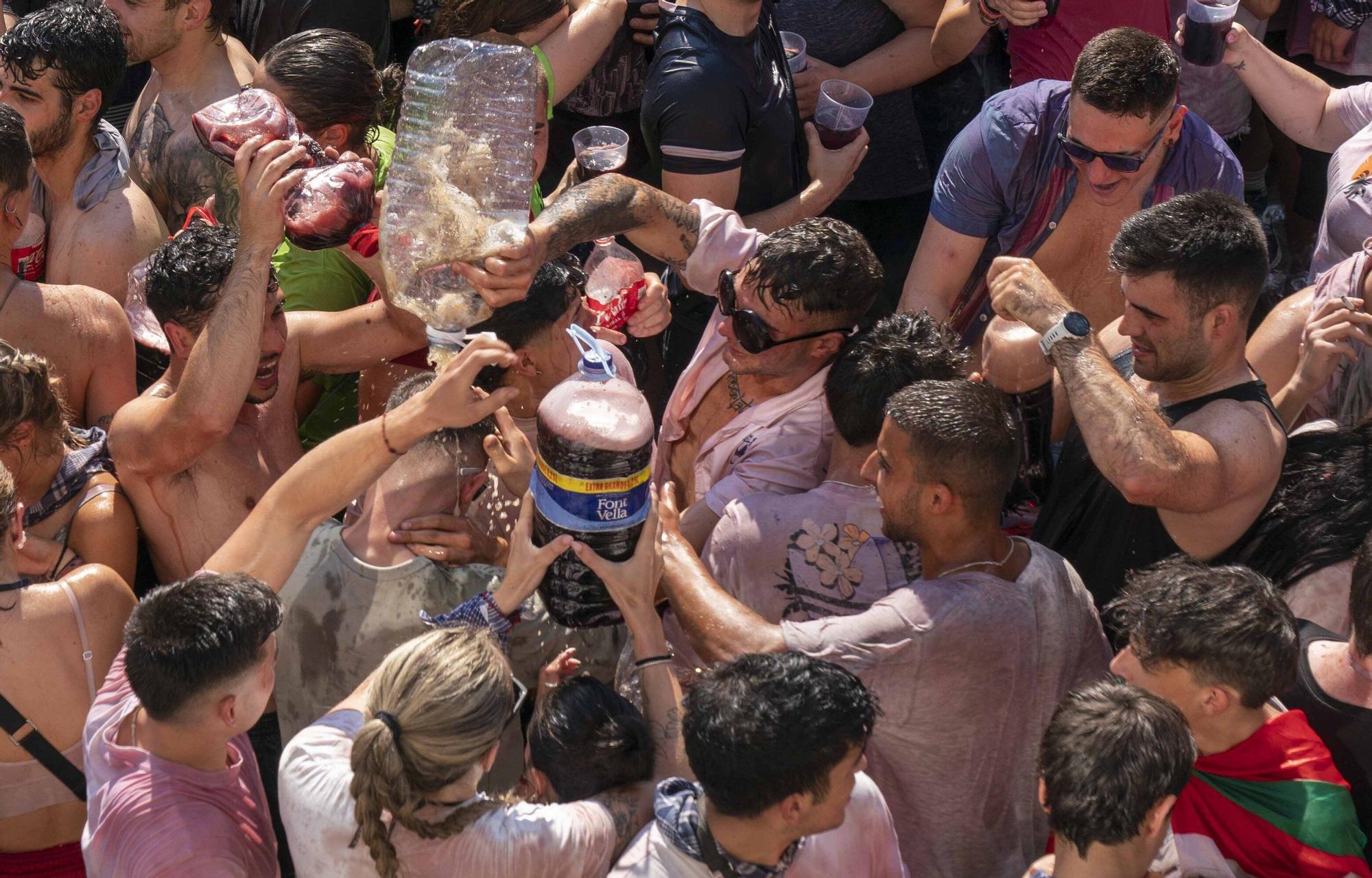 En imágenes: Así ha sido la bajada de Celedón en 2025