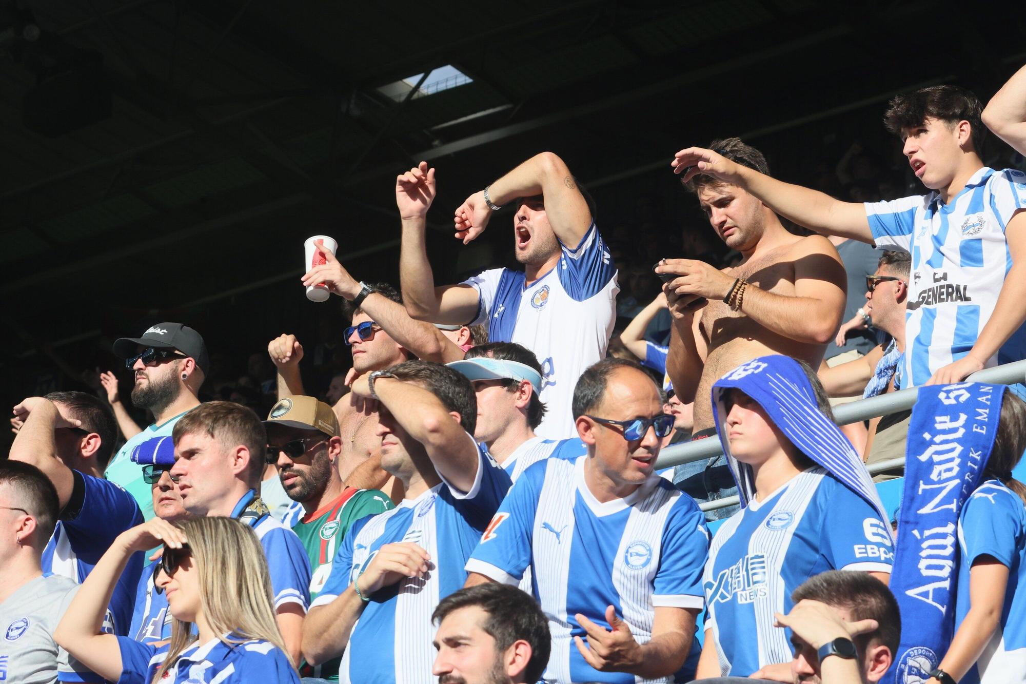 En imágenes: Ambientazo en el Alavés - Atlético en Mendizorroza (¡Búscate en las fotos!)