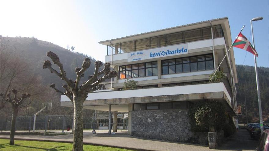 Ondarroa ofrecerá cursos gratuitos de euskera para padres y madres durante el curso escolar 2025-2026