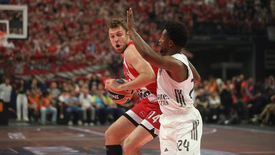 El Olympiacos alza la Euroliga tras una agónica final
