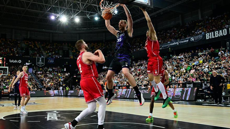 El Surne Bilbao reacciona a lo grande ante el Girona y depende de sí mismo para jugar el 'play-off'