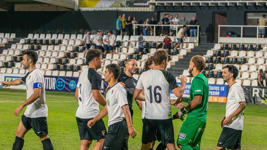 Samu Sánchez y Óscar León, sin ‘cláusula del miedo’, disponibles para el Txantrea en la final de la Copa RFEF ante el Tudelano