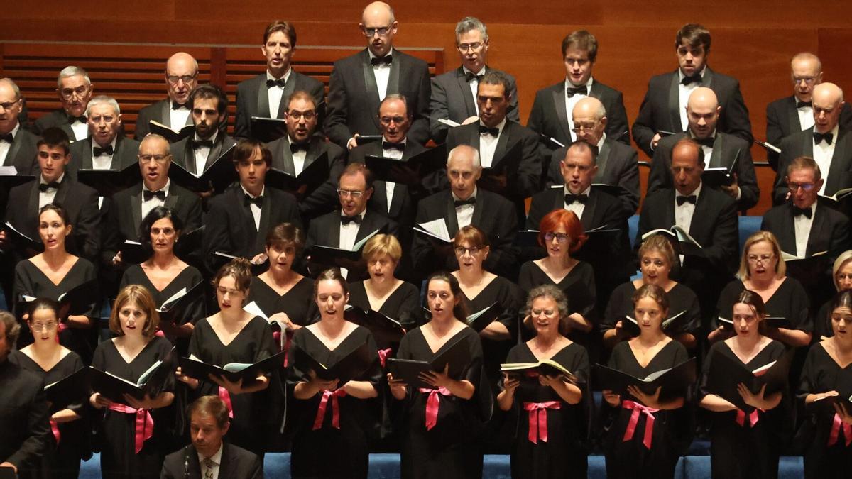 Imagen del Orfeón Donostiarra durante un concierto en la Quincena Musical