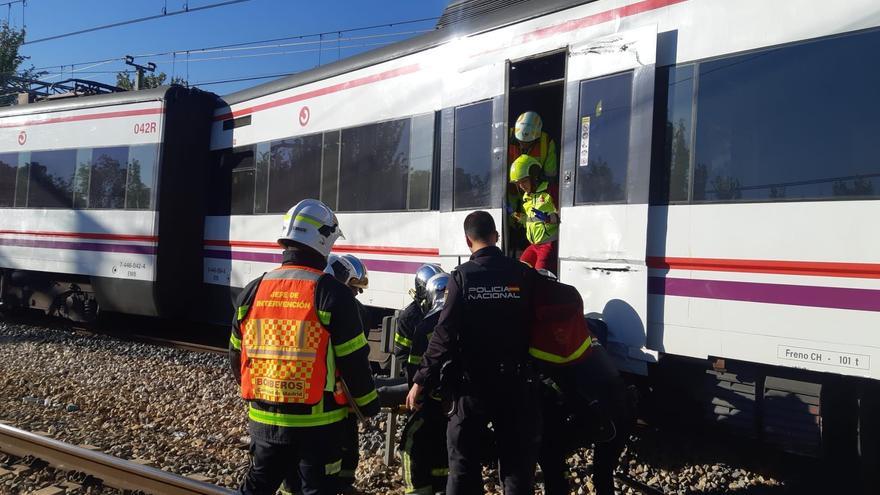 Seis heridos leves tras descarrilar un tren de Cercanías en Madrid